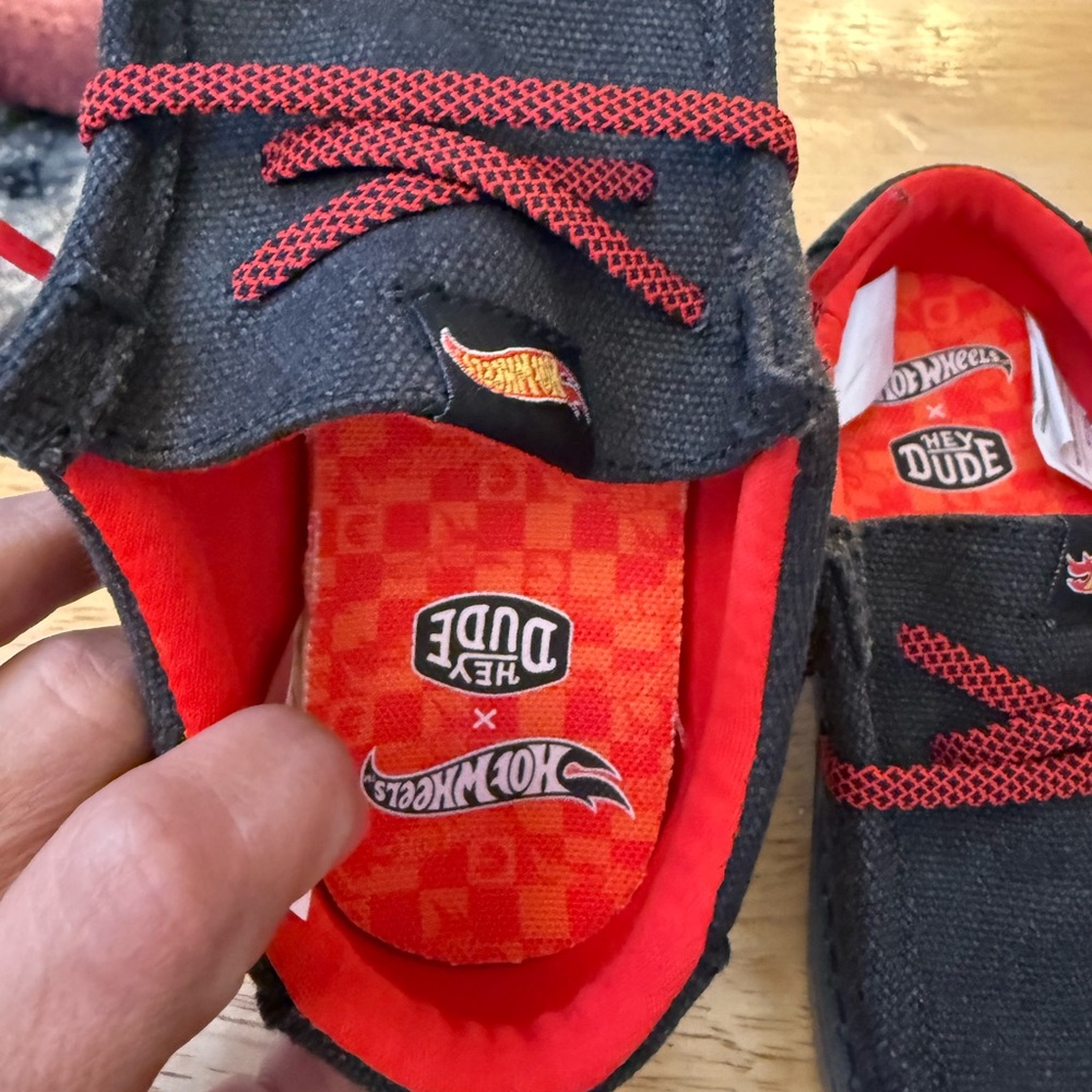 Kids Hey Dudes HotWheels shoes.  NWOT and Box size 10c. - Picture 5 of 9